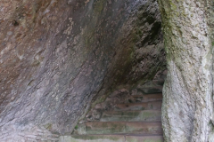 VA10-E4-PYRENEES-VALS-EGLISE-NDAME-20180505_163650